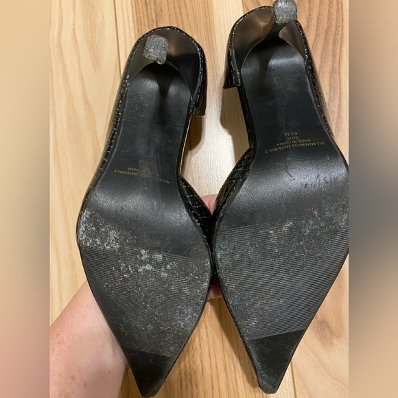 Diba Pointed Toe Heels - Color is called Black Lizard - Size 8.5 - Picture 2 of 3